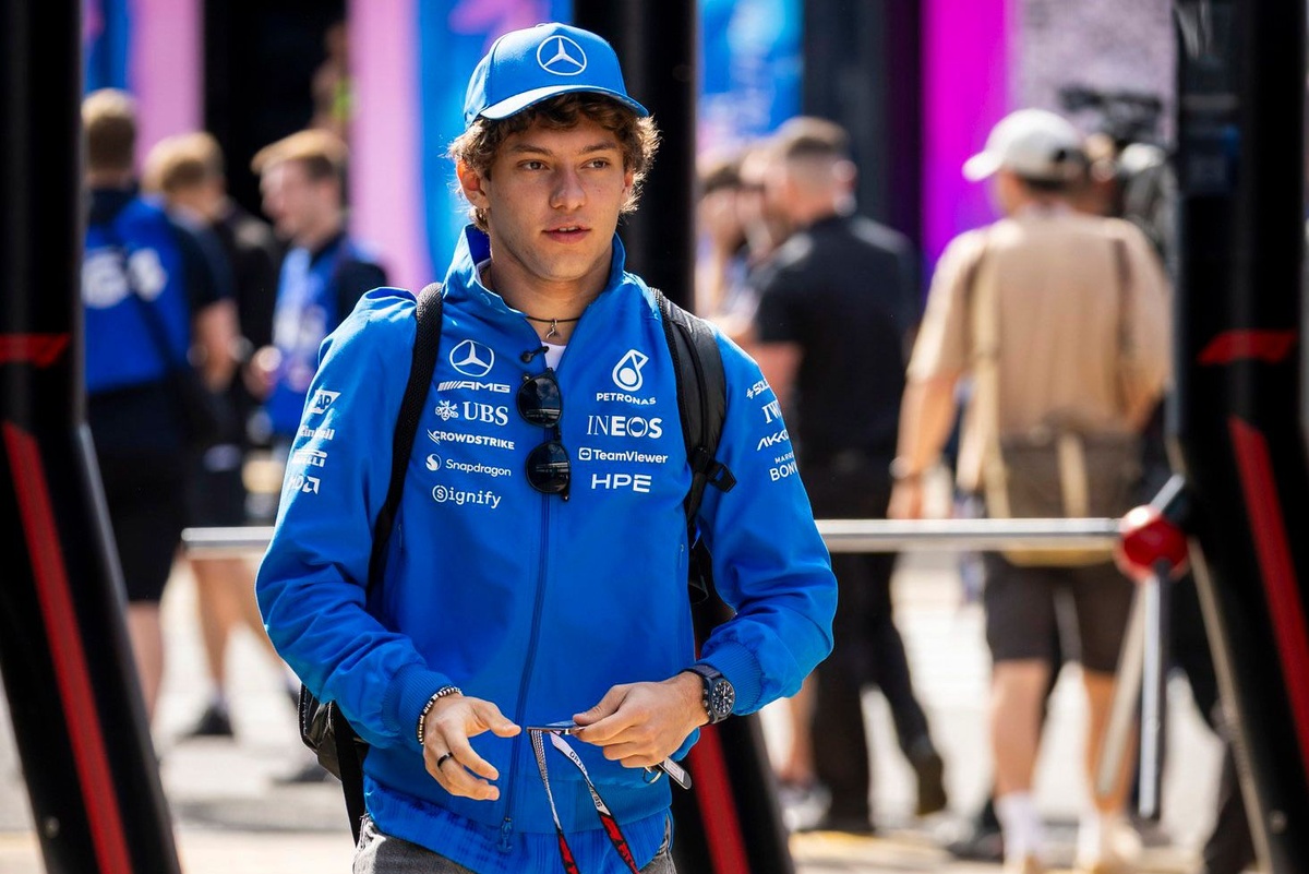 Antonelli 銀石復仇：Kimi 如何化解奧地利撞車後壓力並重返巔峰