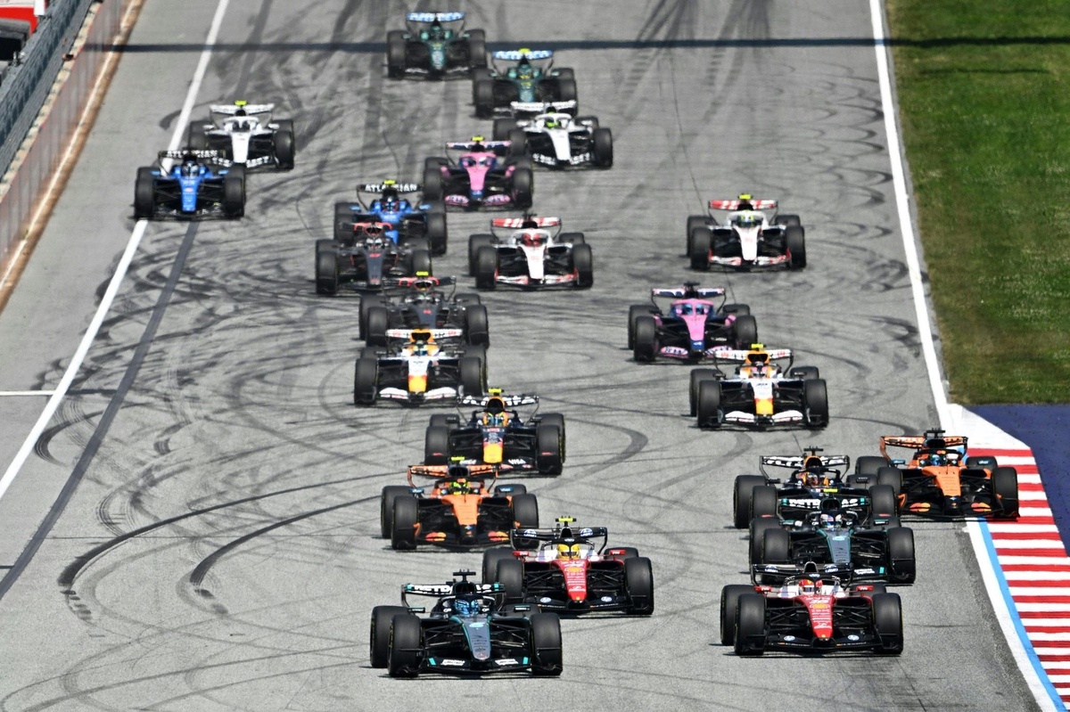 F1車手夏休逐個睇：由意大利海岸到冰島峽灣，Zandvoort 前重整旗鼓