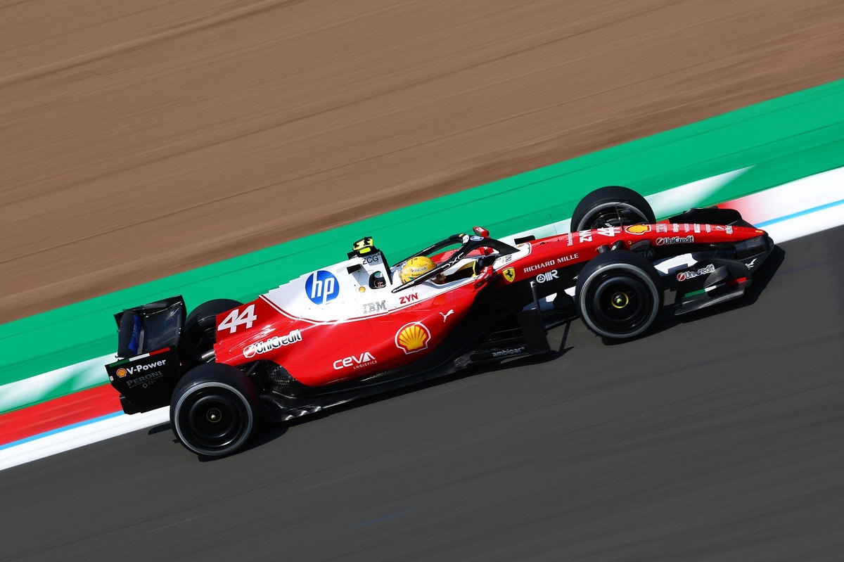 英國GP首練Hamilton領跑：Ferrari七冠王Silverstone優勢再現
