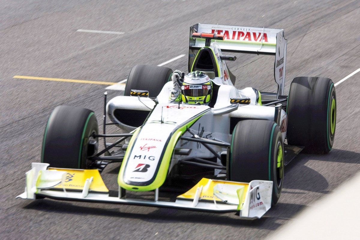 Button重溫2009冠軍輝煌：三輛Brawn GP底盤齊聚Goodwood