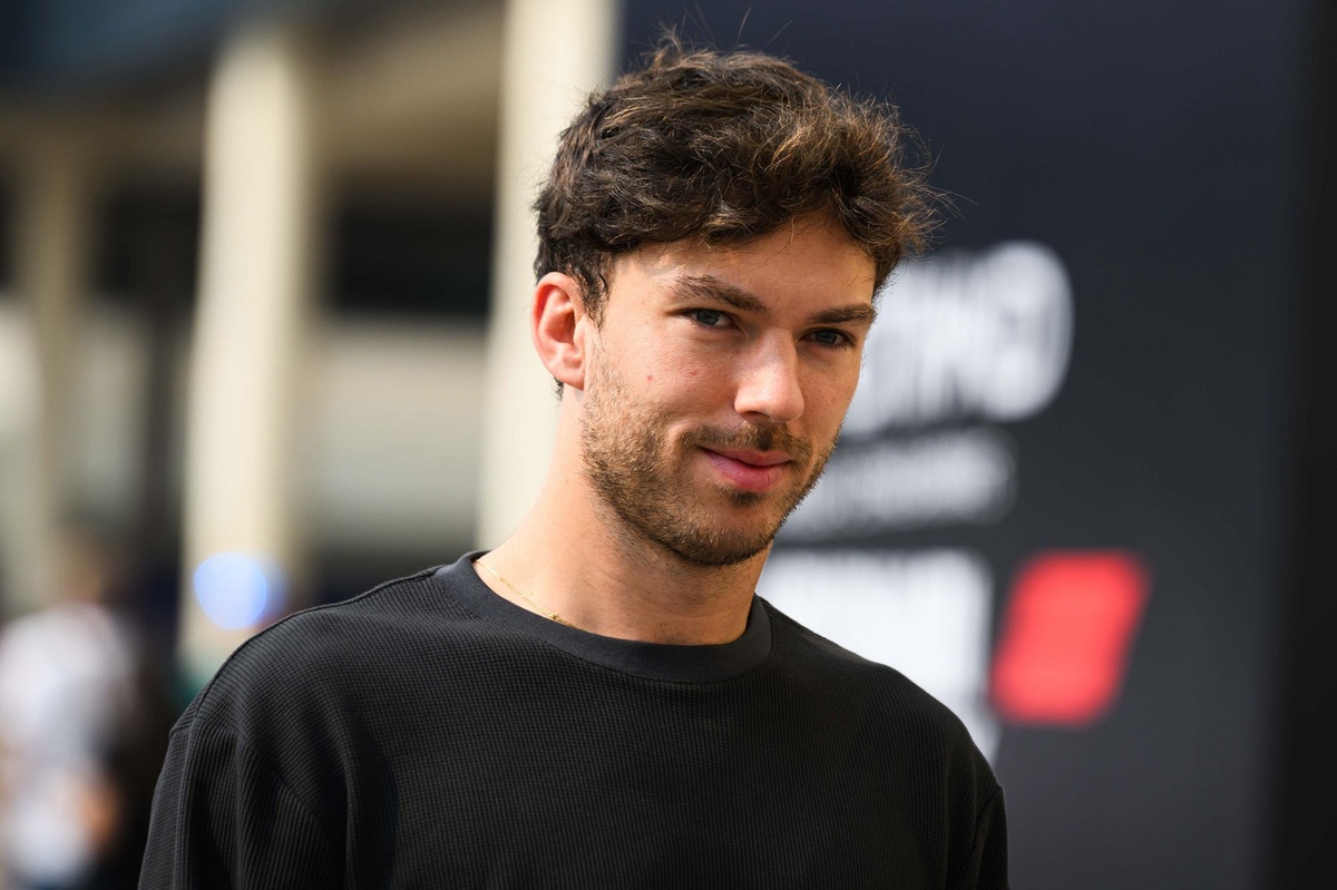 Pierre Gasly 獲任命為 Givenchy Gentleman 全球大使 備戰2026澳洲季初戰