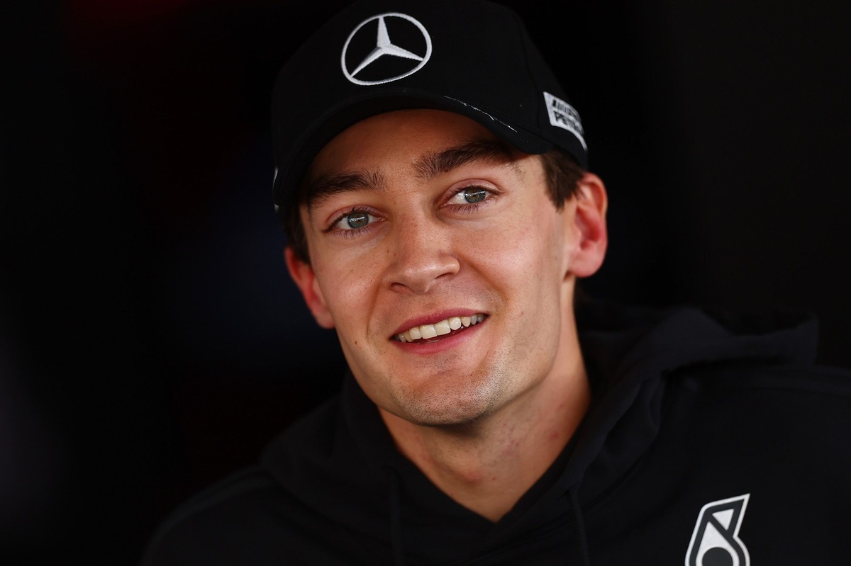 Button力挺Russell應付Antonelli內部競爭 Mercedes開局稱霸兩連勝