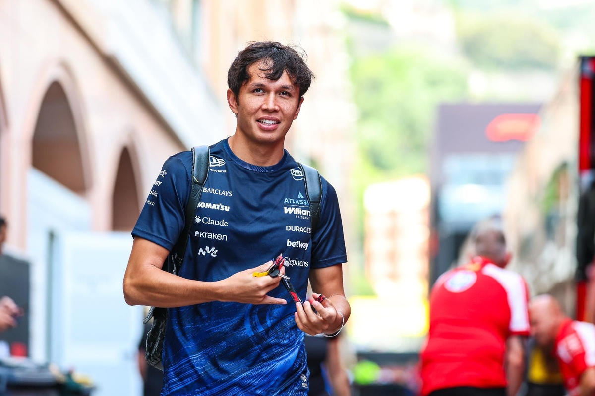 Albon《Grill The Grid》爆紅金句：Red Bull 又惹笑場