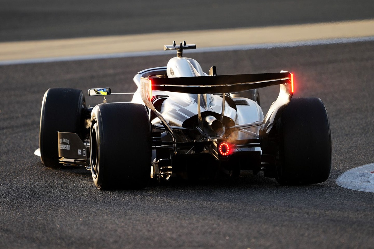 FIA 願意調整 2026 規則　車手投訴後開放修改能量系統