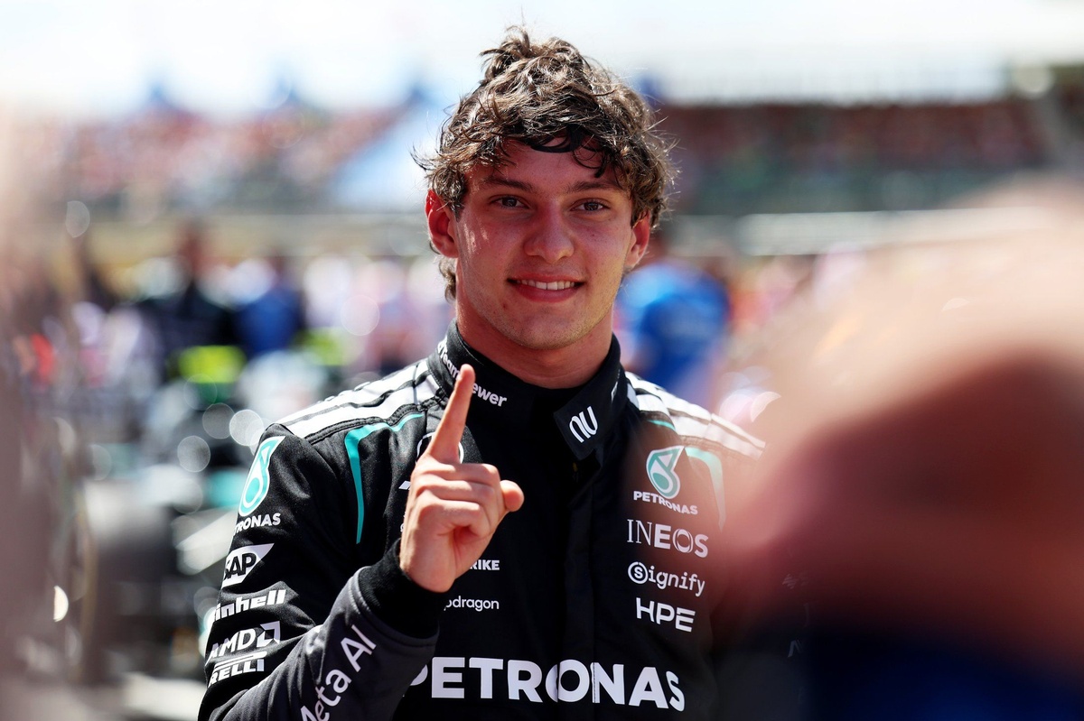 Brundle 力讚 Antonelli 成 2026 標竿：銀石 Sprint 勝 Hamilton 創最年輕紀錄