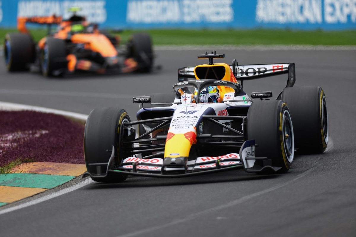 Lindblad F1 澳洲站首秀獲第八「目瞪口呆」 曾衝至第三位