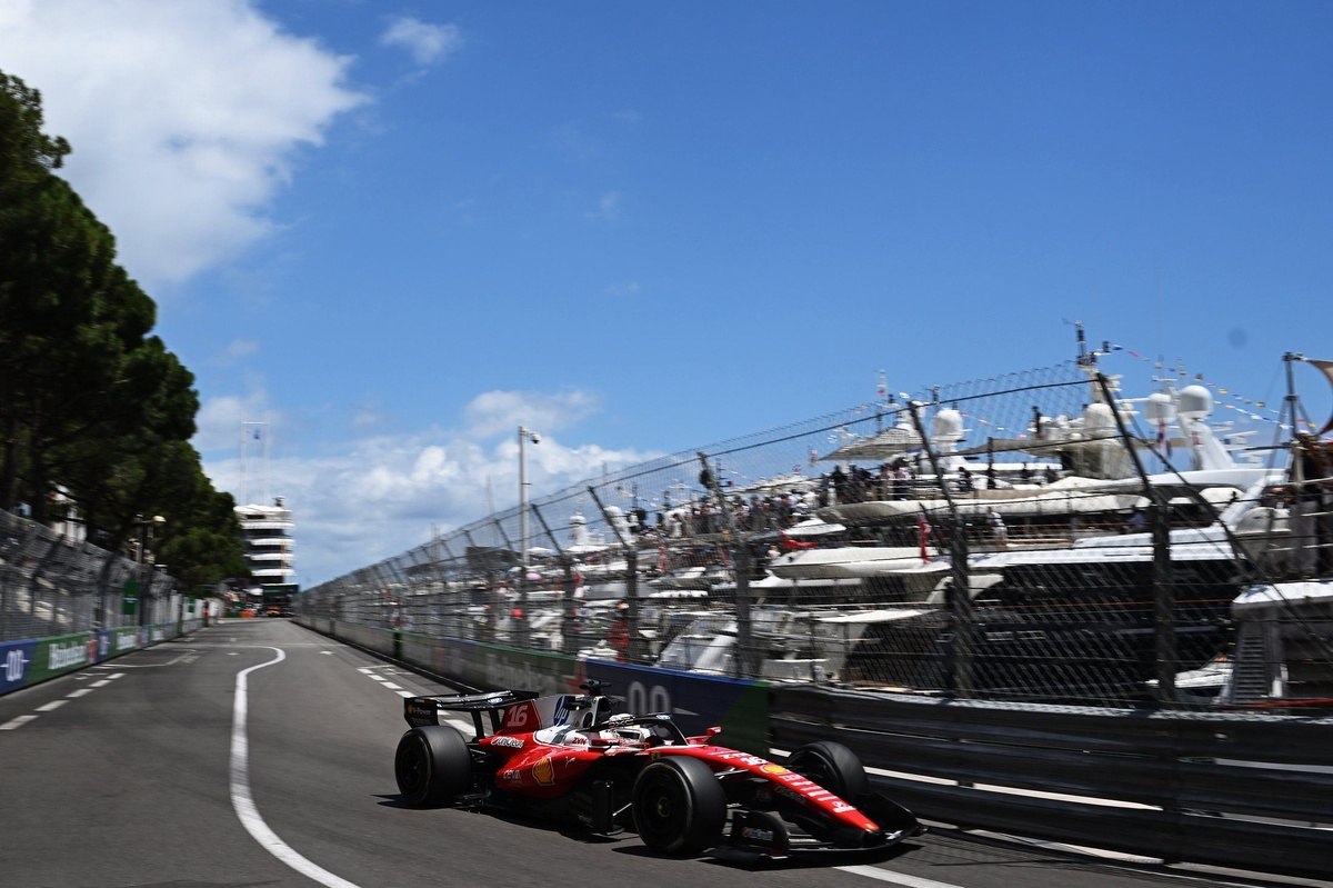 Verstappen 私人遊艇登陸摩納哥港　Monaco GP 再現超級遊艇盛況