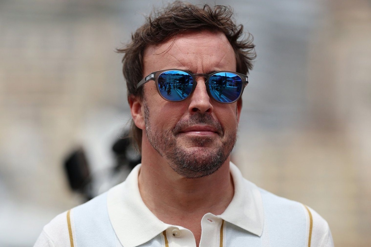 Alonso 溫情重返 McLaren　見證車隊踏入千站里程碑