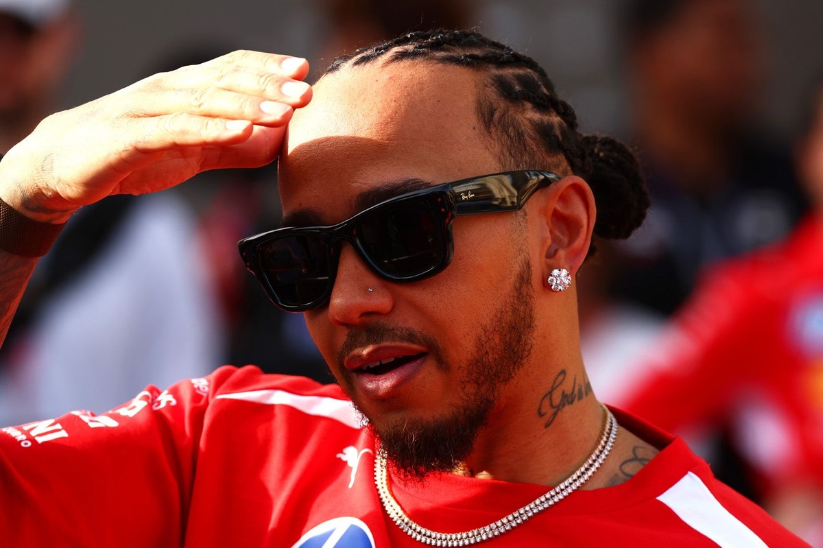 Lewis Hamilton 籲 FIA 關注 Mercedes 引擎壓縮比爭議