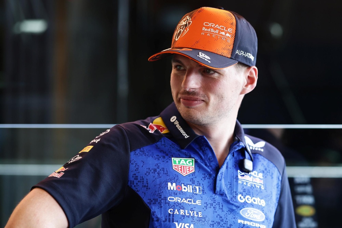 Verstappen 為粉絲獻心：新頭盔「Orange Lion」亮相奧地利站