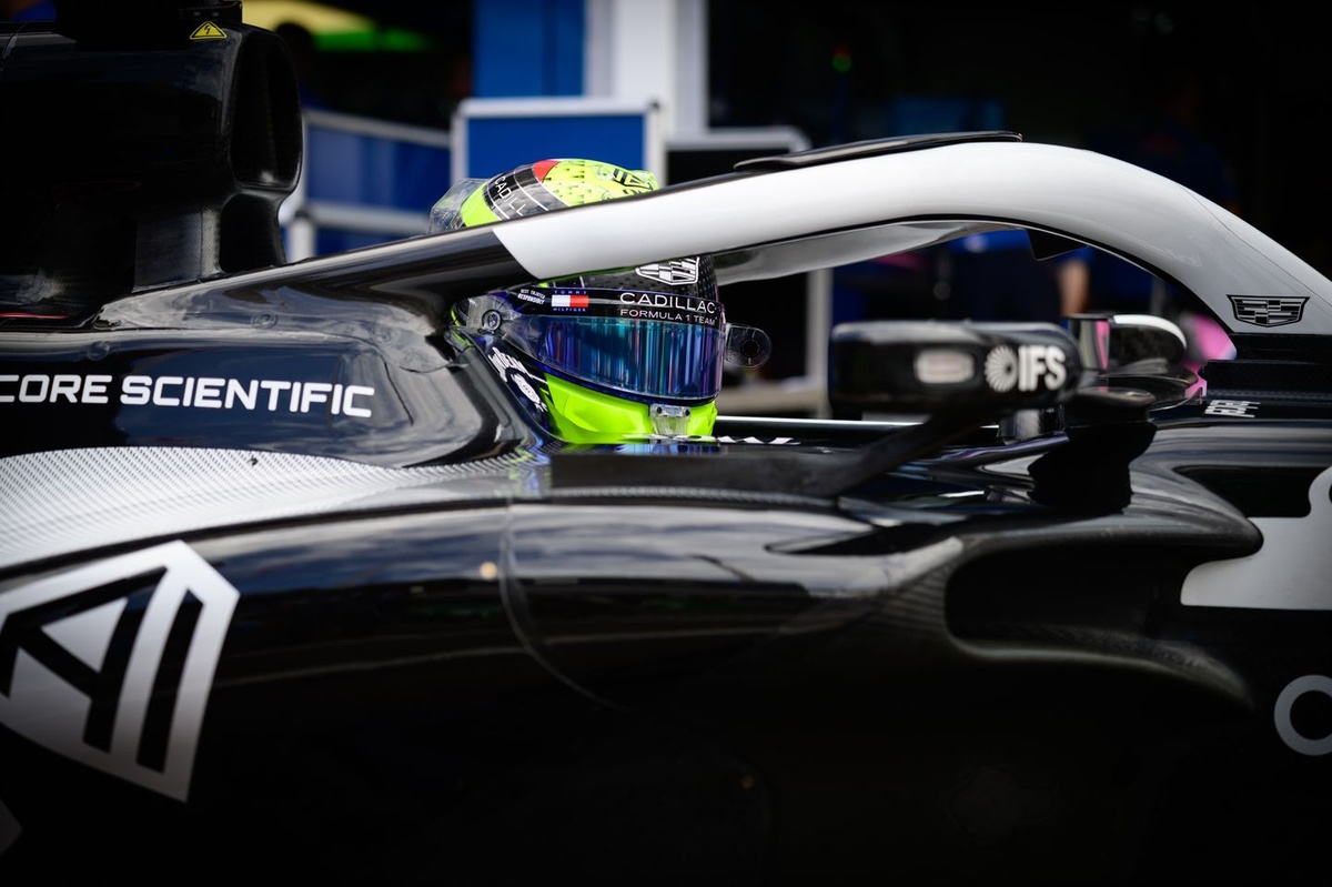 Perez 被罰 10 秒　Cadillac 首分化為烏有