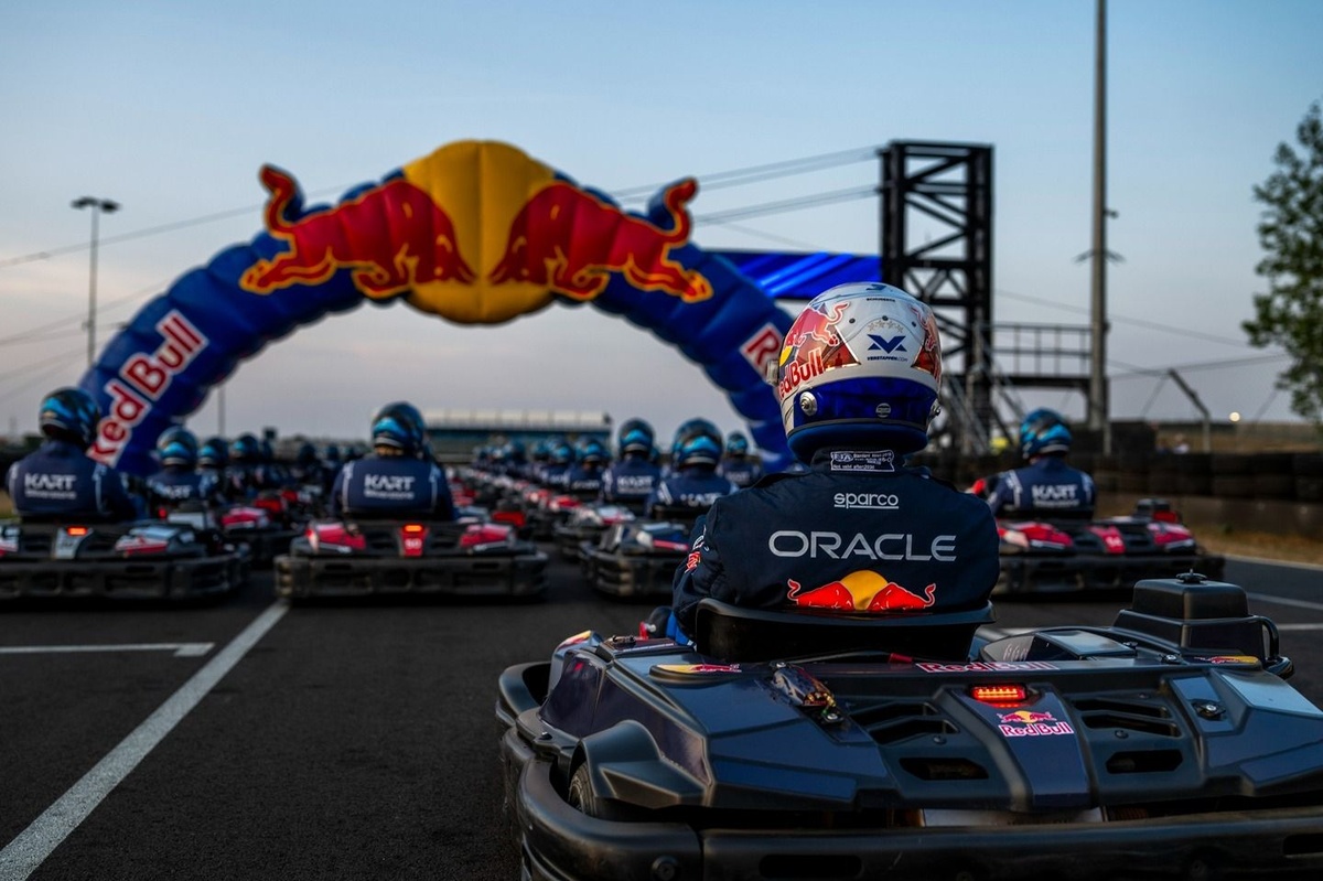 Verstappen 9月轉戰 Silverstone 卡丁車賽　挑戰100名對手