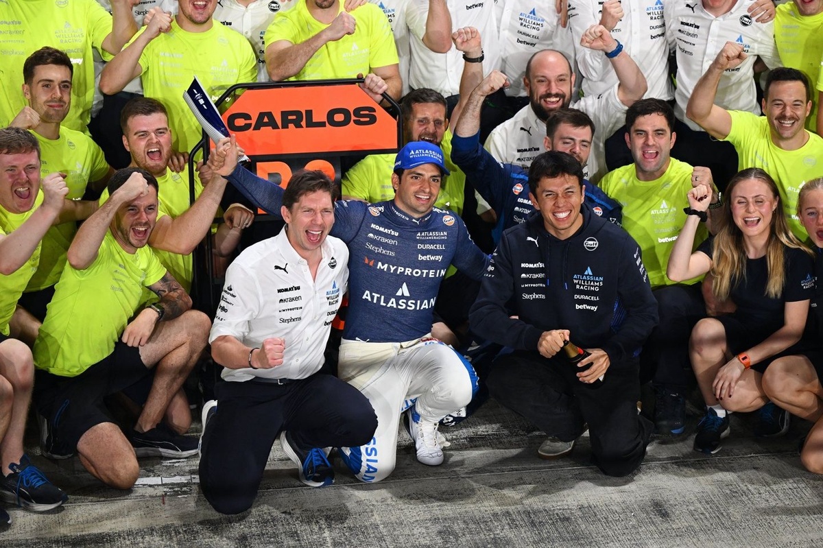 Williams 車隊主帥 Vowles 讚 Albon 與 Sainz 無私無我 團隊優先