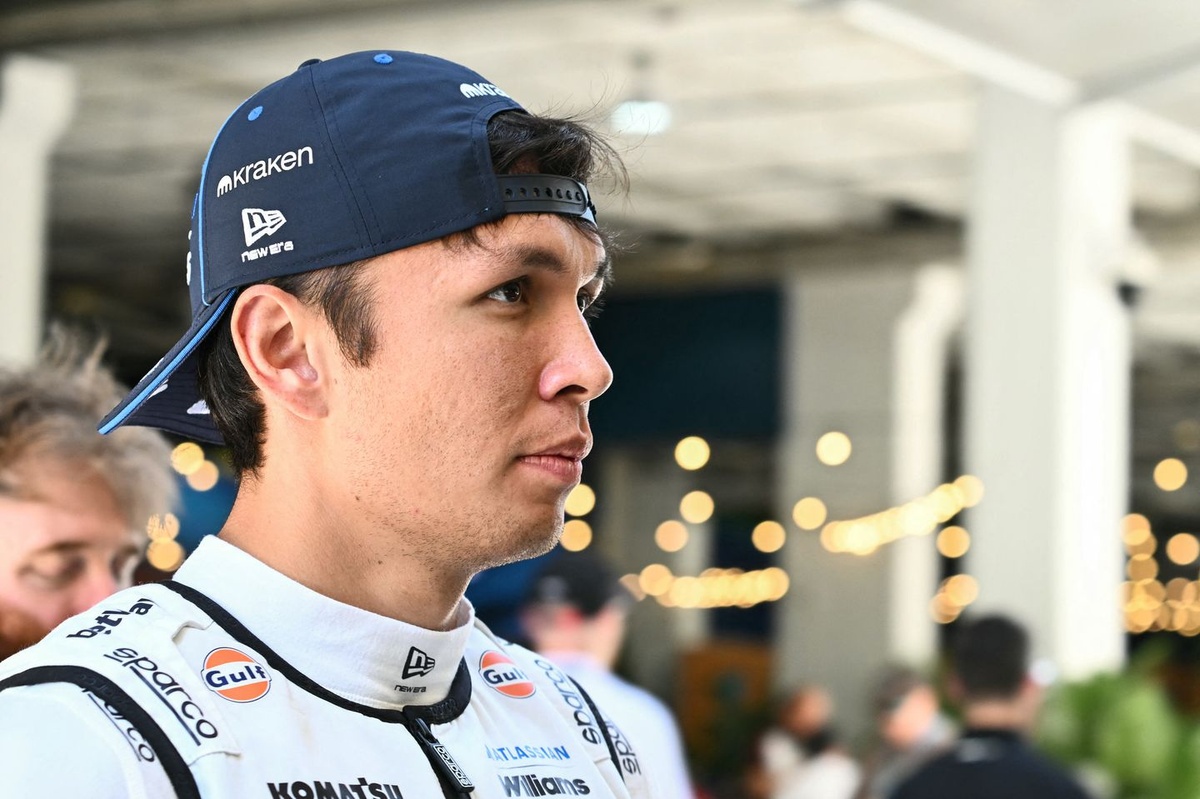 Albon 加拿大站FP1撞牆退賽　閃避土撥鼠意外出紅旗