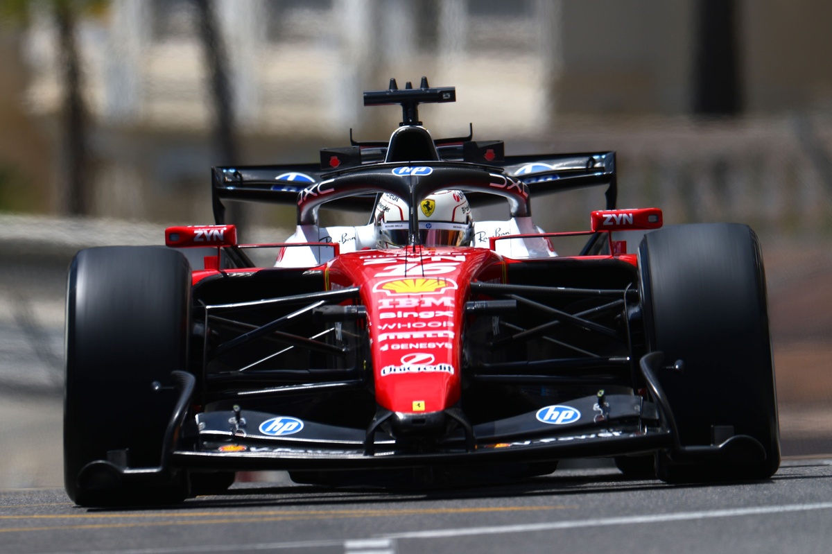 Monaco GP FP1：Charles Leclerc 兩度紅旗下為 Ferrari 取得包辦前二