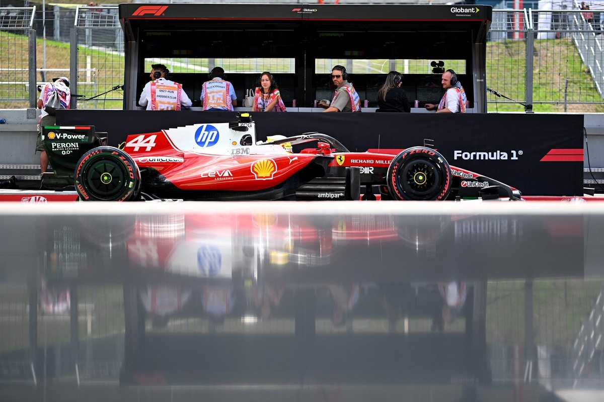 Hamilton 捲入匈牙利站調查　裁判審視阻擋 Piastri 事件