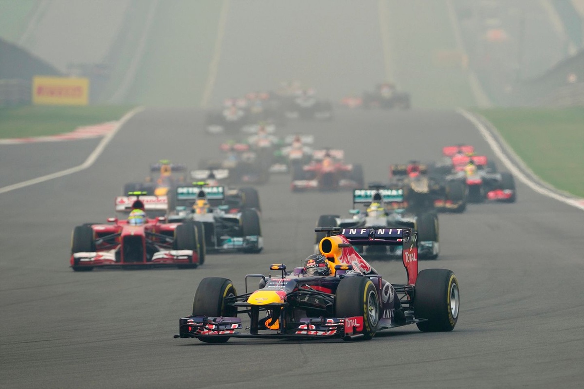 FIA 斷言 2031 年回歸 V8：F1 聲浪將變大，客戶引擎時代恐終結