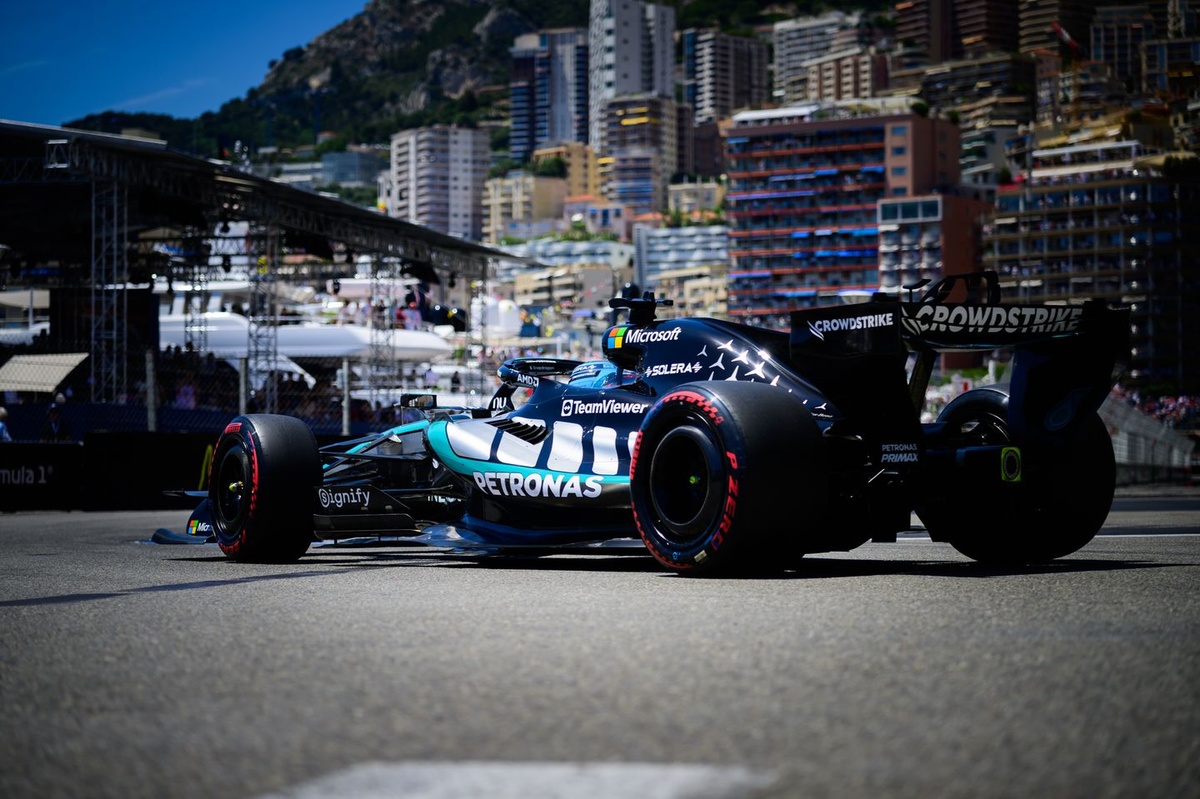 Verstappen、Mercedes 與 Piastri：F1「silly season」三大關鍵變數