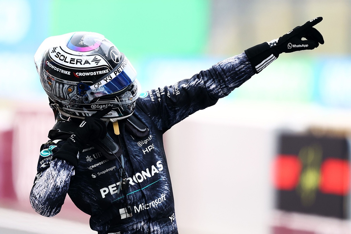 安東內利日本站險勝奪冠！安全車助其逆轉Piastri與Russell