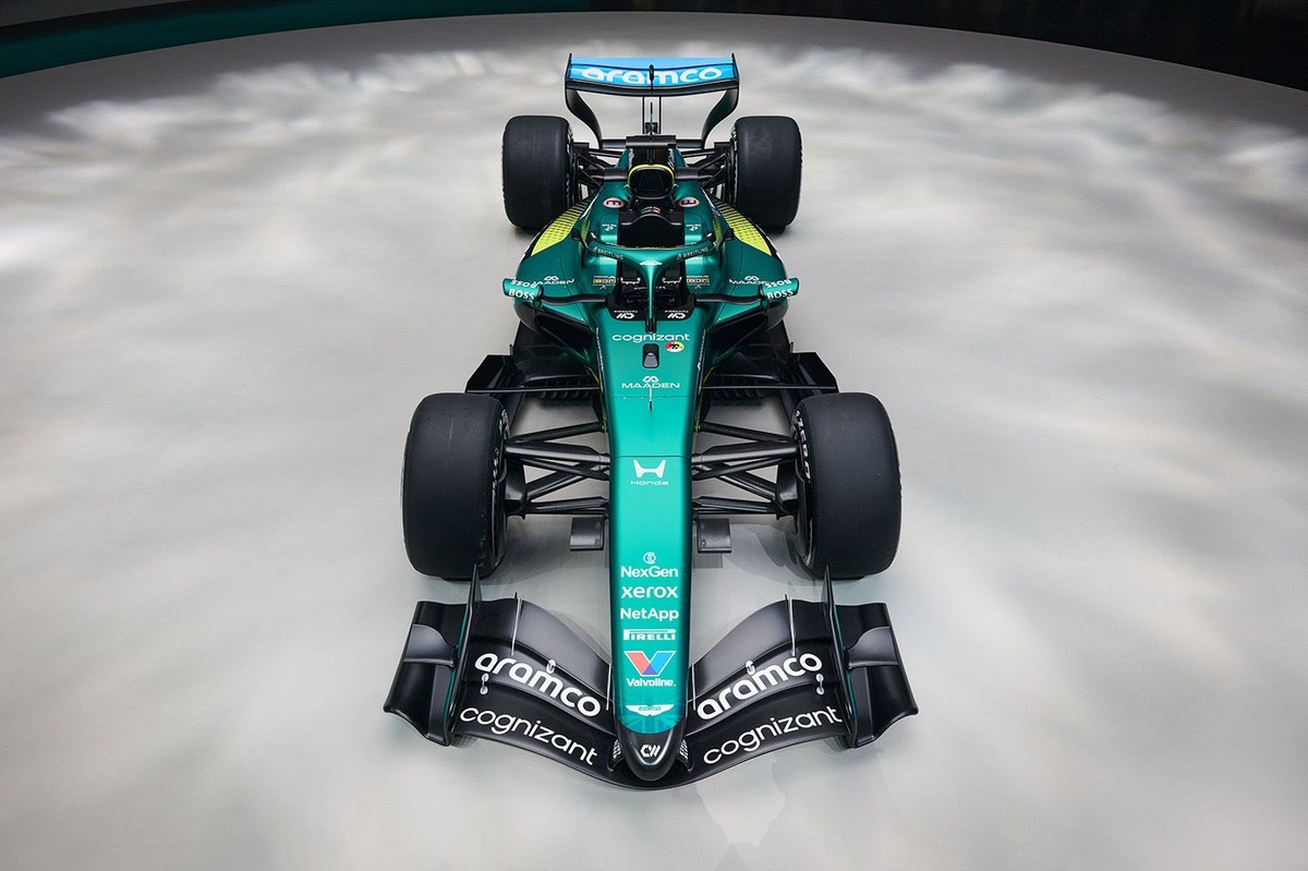 Aston Martin 正式發佈 AMR26 賽車塗裝 Newey 設計首作亮相
