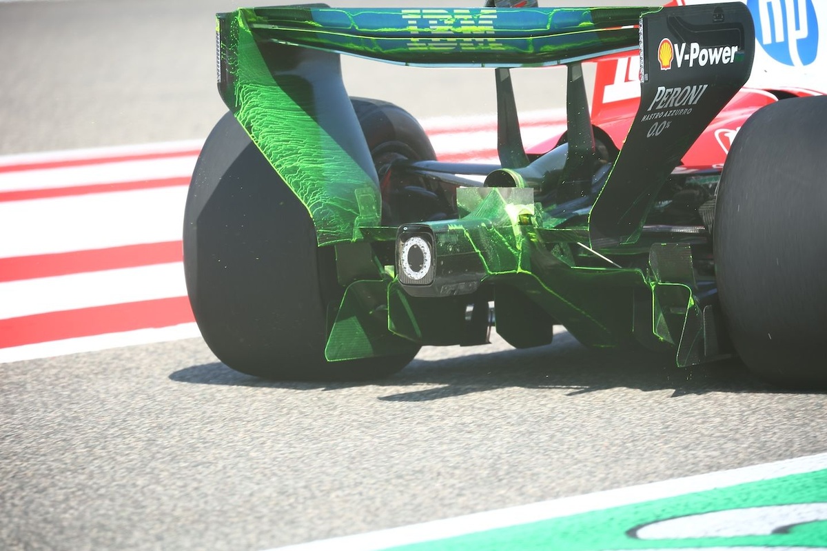 Ferrari 巴林測試驚人之舉 SF-26 排氣管後現神秘小翼