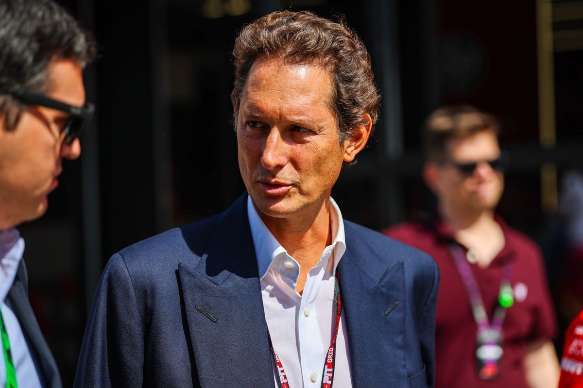 Elkann 發表感性聲明：漢密爾頓首勝紅軍，Ferrari 團結再現輝煌