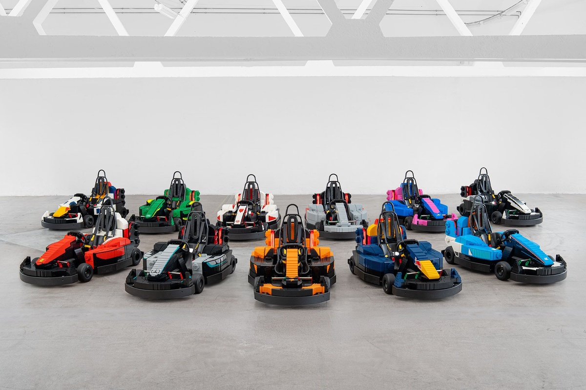 F1車手British GP駕Lego迷你車：28,000塊積木打造Silverstone遊行亮點