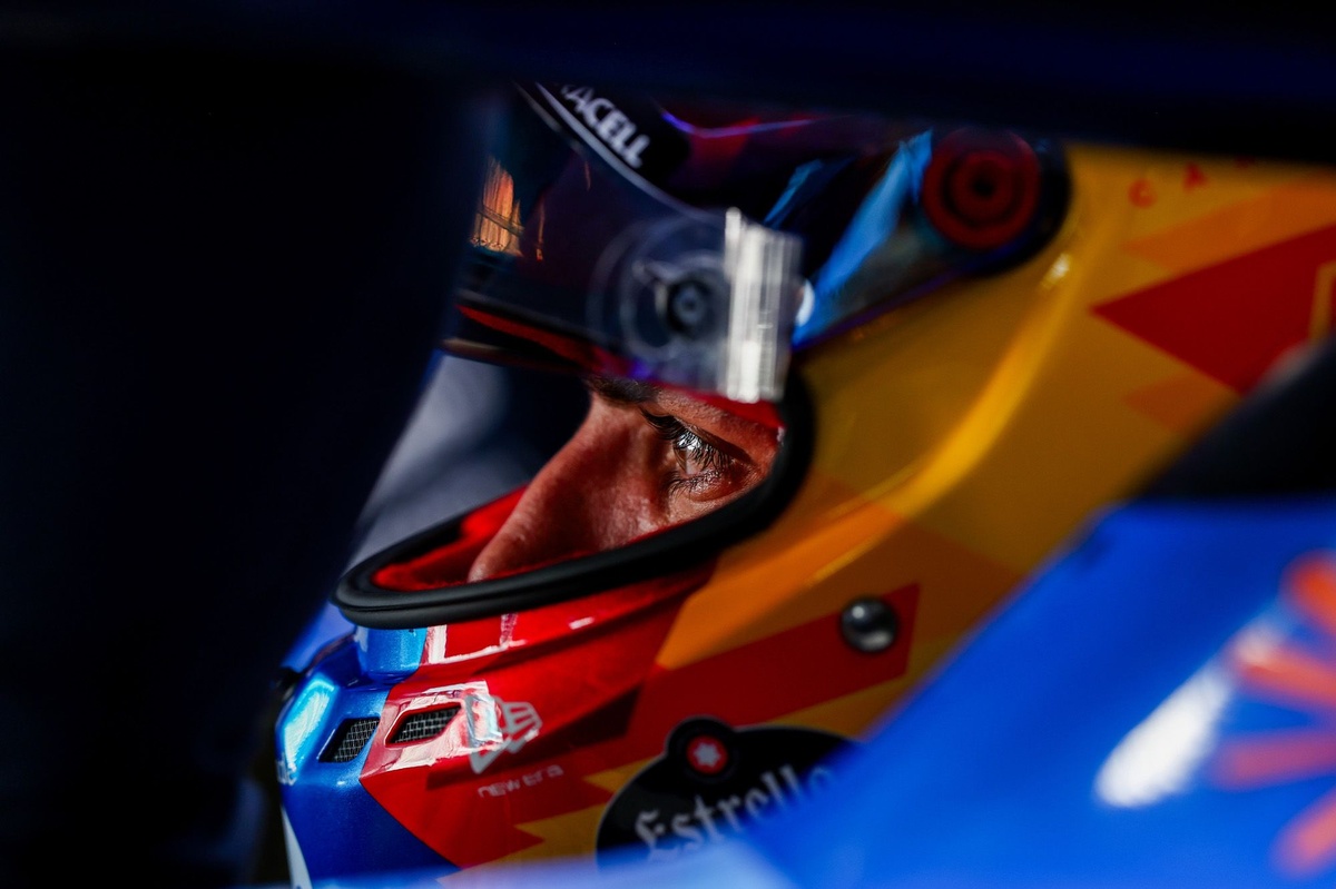 Sainz 承認 Williams 2026 開局失色：信心一度受考驗