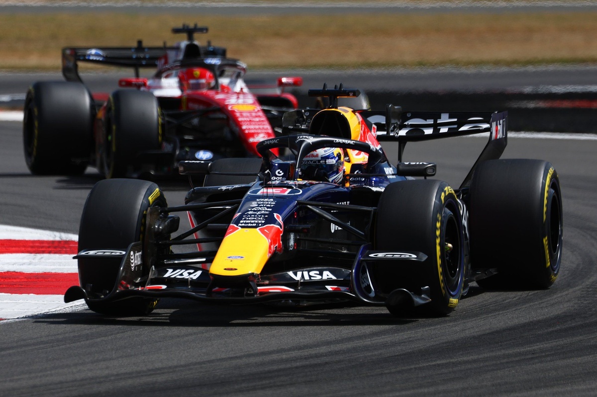FIA介入調查Red Bull與Ferrari旋轉尾翼　Verstappen兩度事故後收緊關注