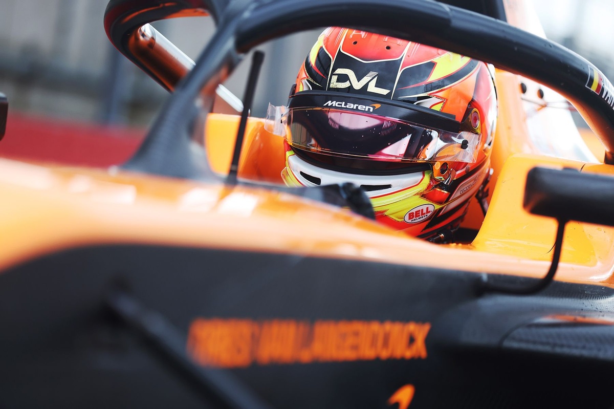 Verstappen 首次涉足青訓：簽下 McLaren 15 歲比利時新星 Van Langendonck