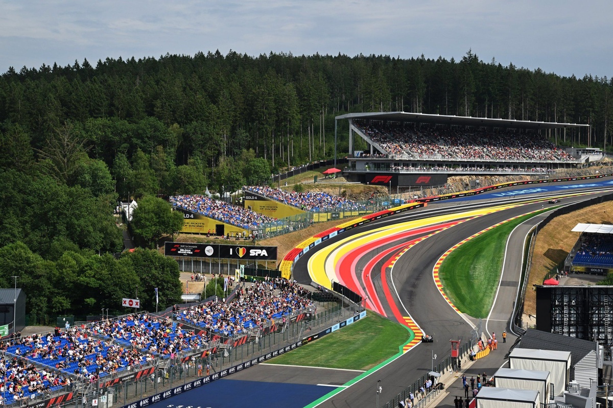 Antonelli 比利時 FP2 奪頭：Mercedes 領跑者 Spa 周六再發威