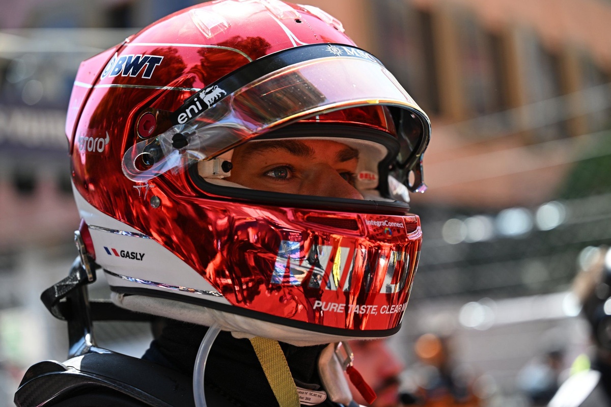Gasly 喪失摩納哥頒獎台後「假慶祝」：早知會被罰
