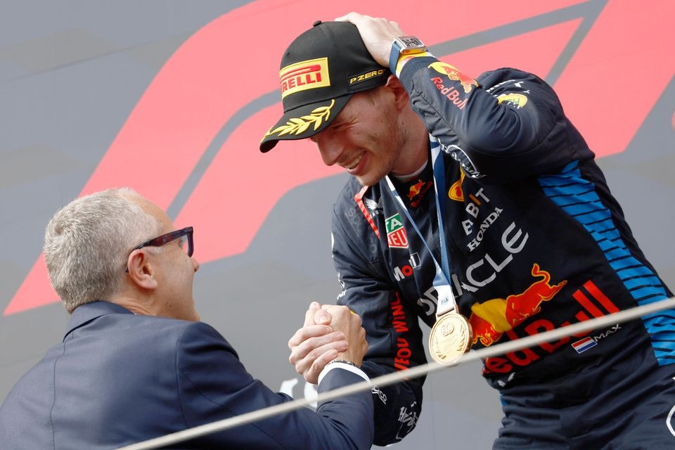 Domenicali 力挺 Verstappen：他熱愛 F1 絕不會退賽