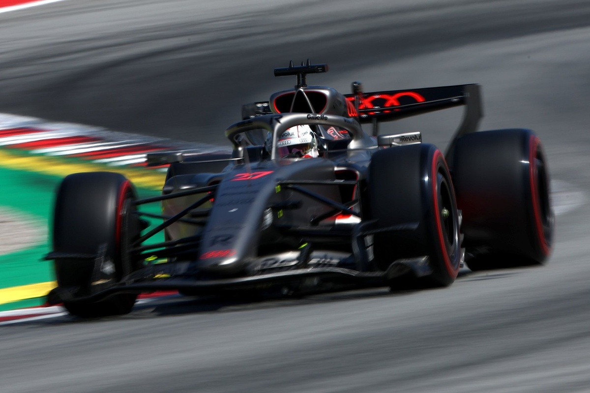 F1史上最離奇退賽盤點　怪事足以左右比賽命運