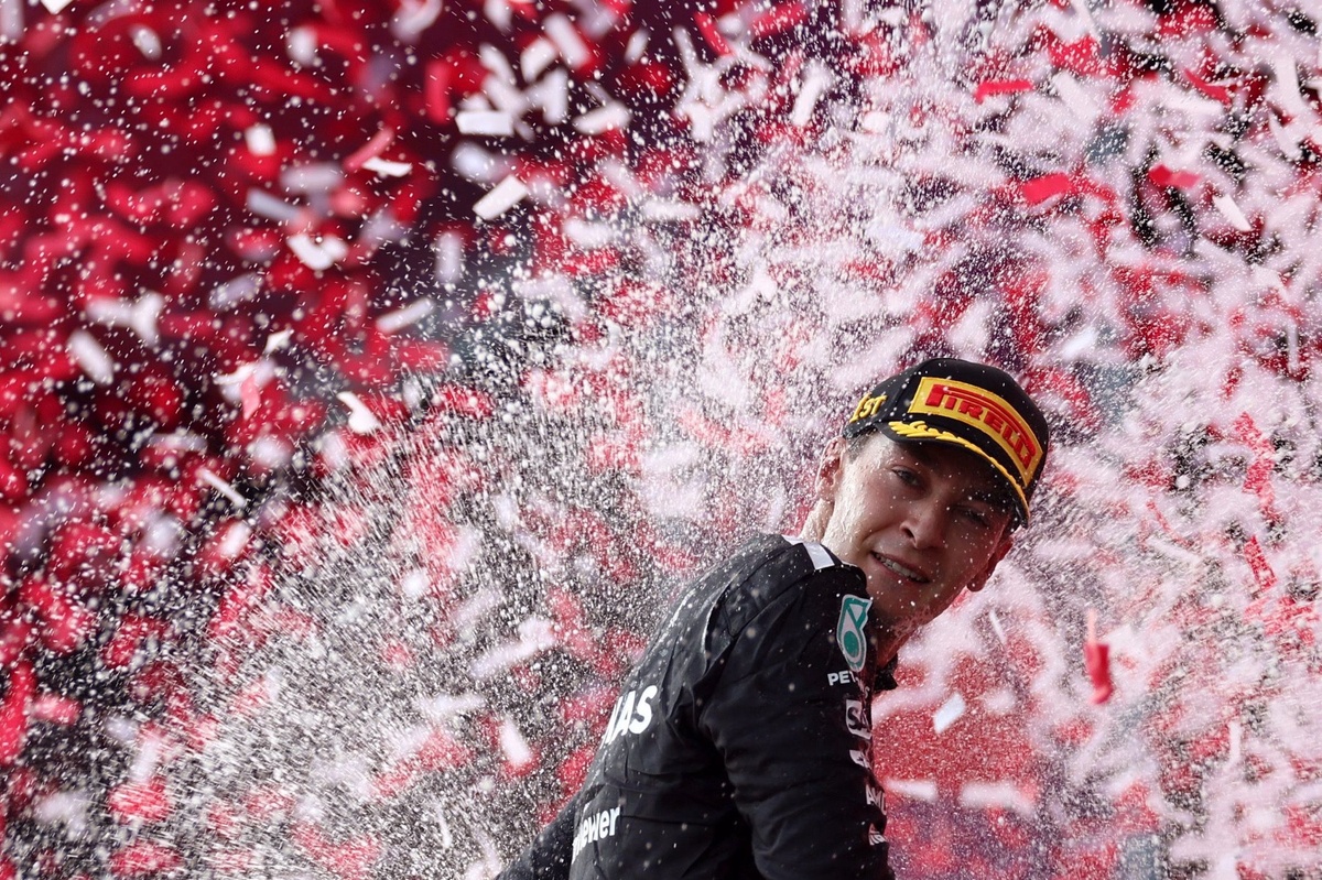 Russell 奧地利勝局：心理優勢壓制 Antonelli，前老闆點評