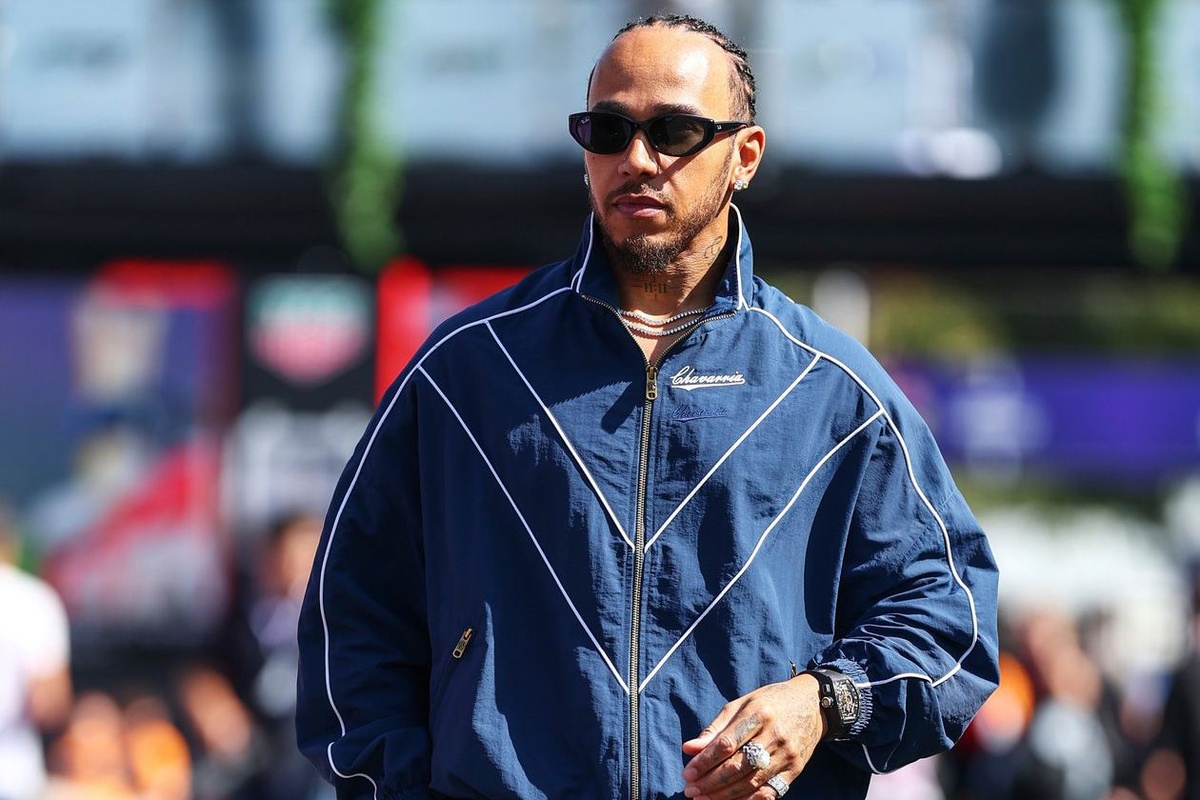 Lewis Hamilton 澳洲粉絲活動爆笑揭秘：收養奶牛名為 Max「我絕對沒取這名字」