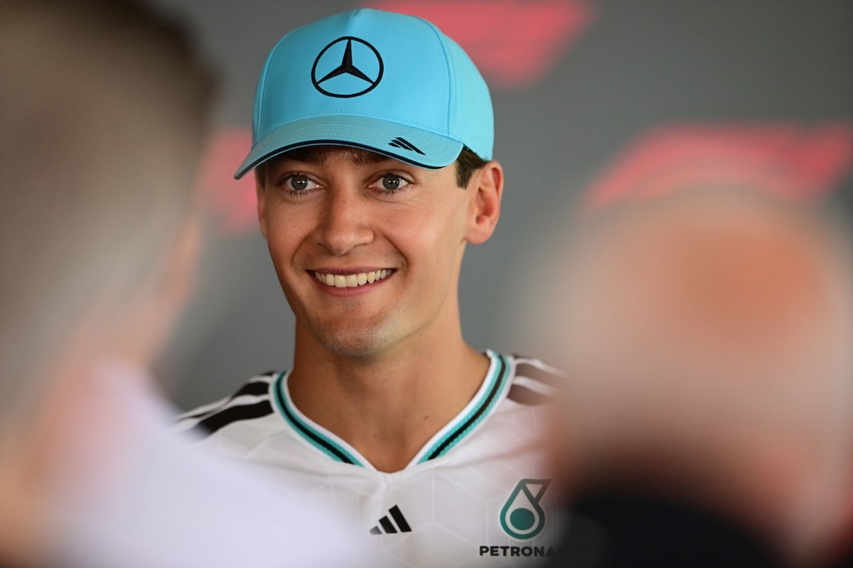 George Russell 盼扭轉 2026 賽季頹勢　Mercedes 仍寄望後段追分