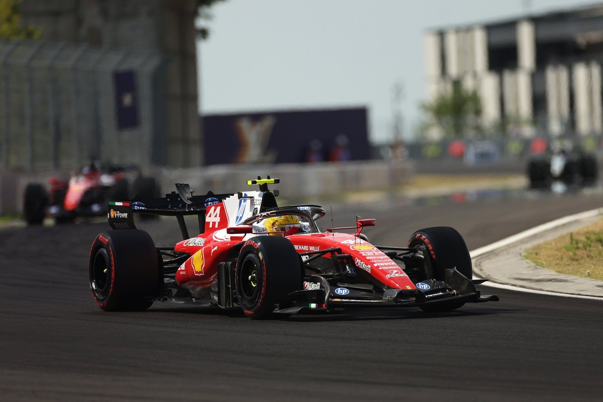 Hamilton 匈牙利站再受罰　Sky F1 評述員對 0.1km/h 超速感困惑