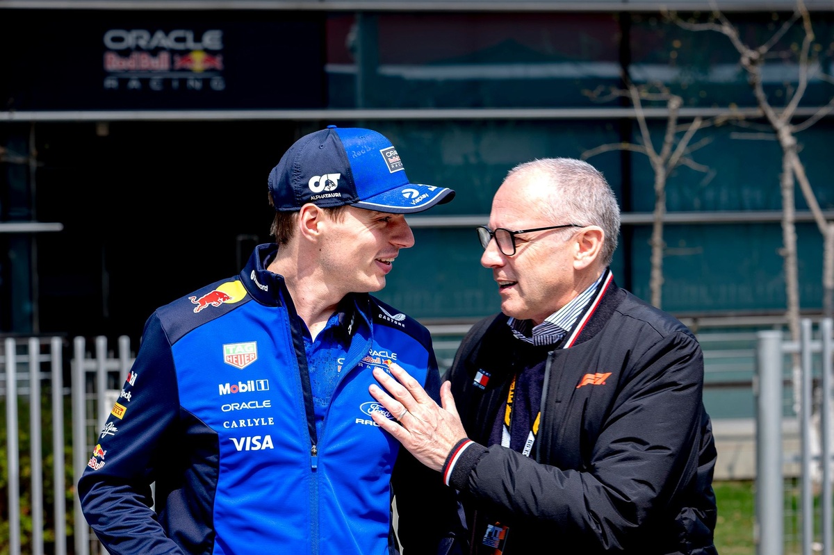 F1 老闆獨家透露：與 Verstappen 會談順利，新規則爭議持續