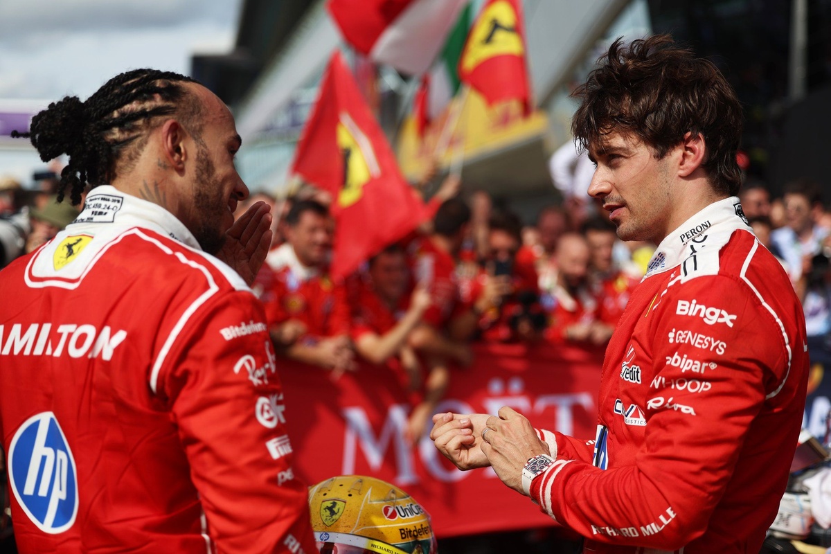 Smedley：Ferrari 須在 Hamilton 與 Leclerc 間抉擇，優先支持七冠王爭 2026 冠軍